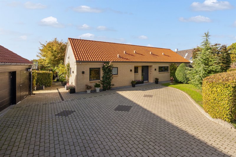Property image number 1