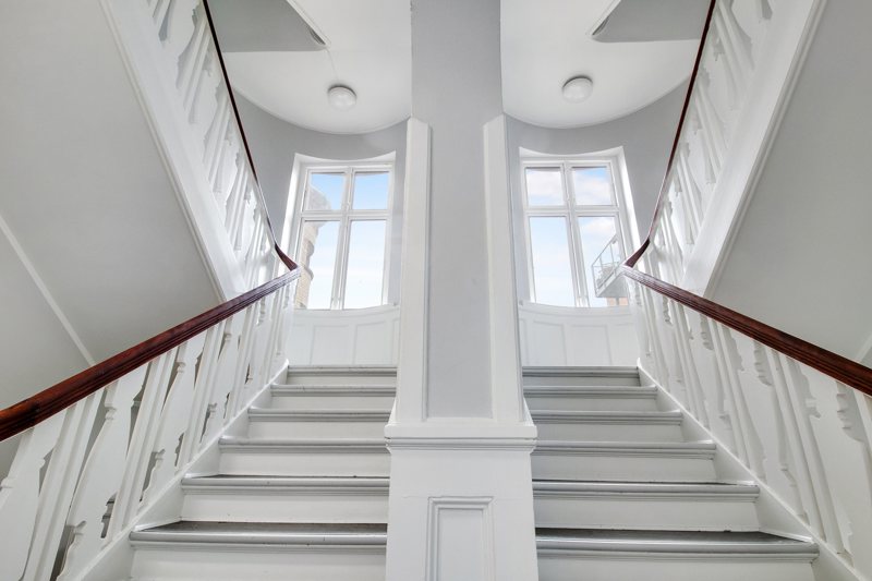toggle-gallery-image