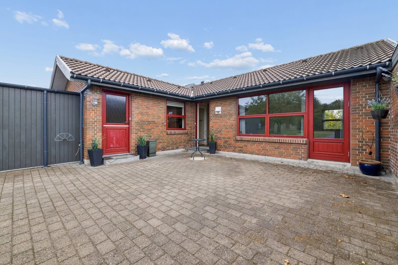 Property image number 2
