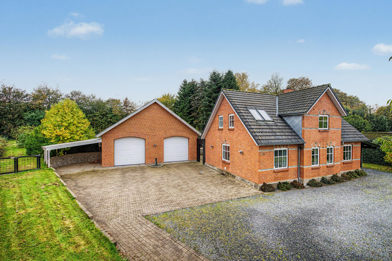 Property image number 2