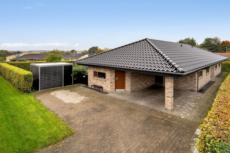 Property image number 2
