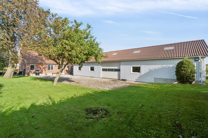 Property image number 2