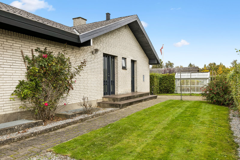 Property image number 2