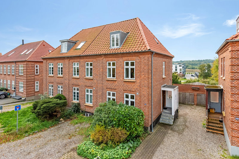 Property image number 1