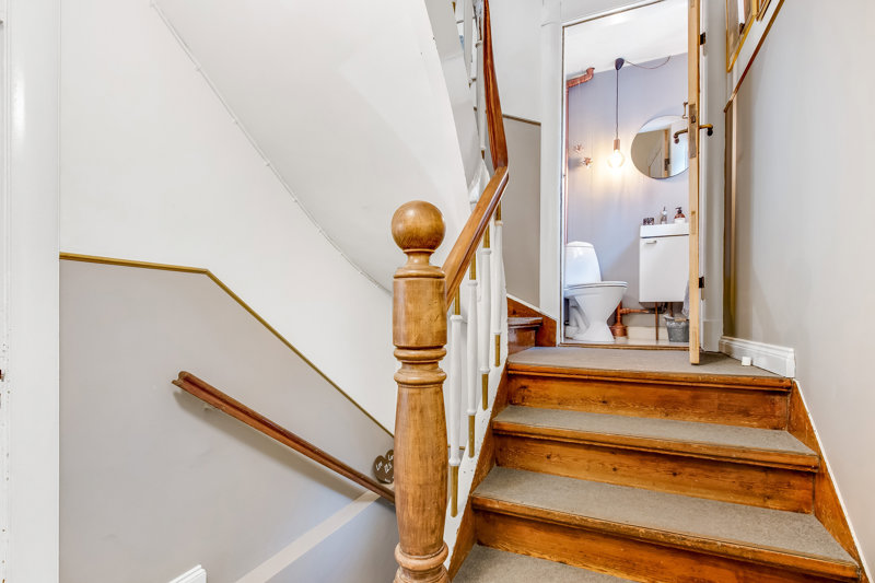 toggle-gallery-image