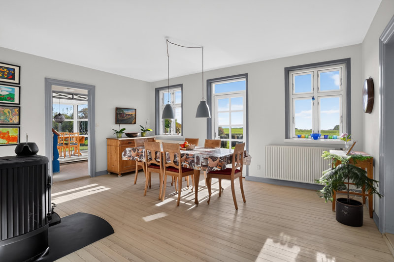 Property image number 3