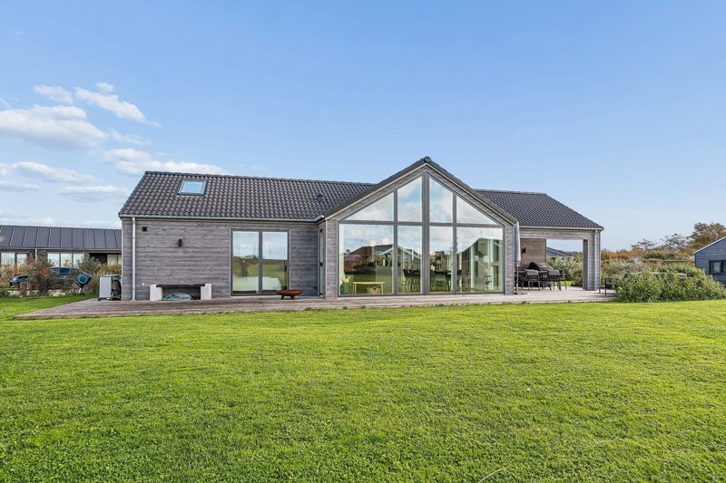 Property image number 2