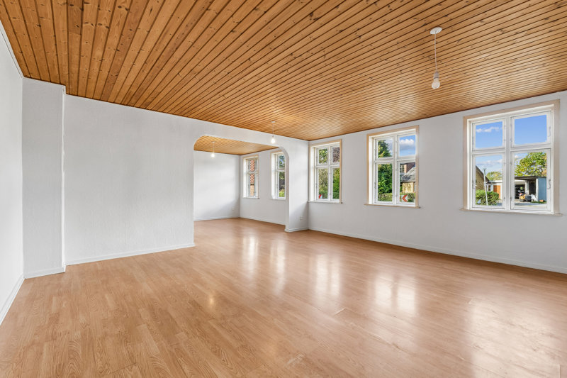 Property image number 2