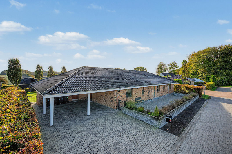 Property image number 2