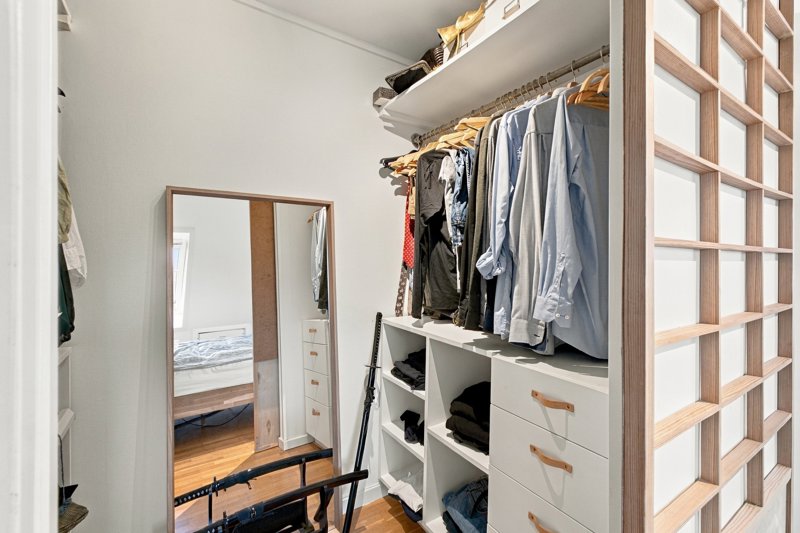 toggle-gallery-image