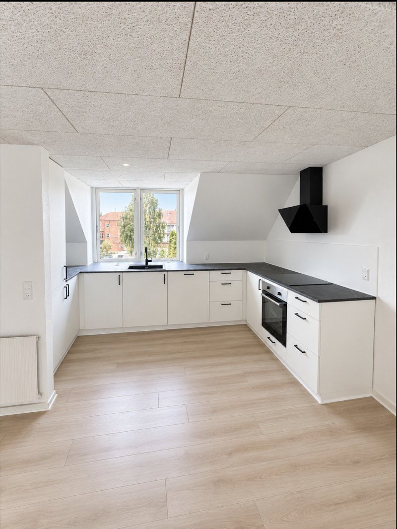 Property image number 2