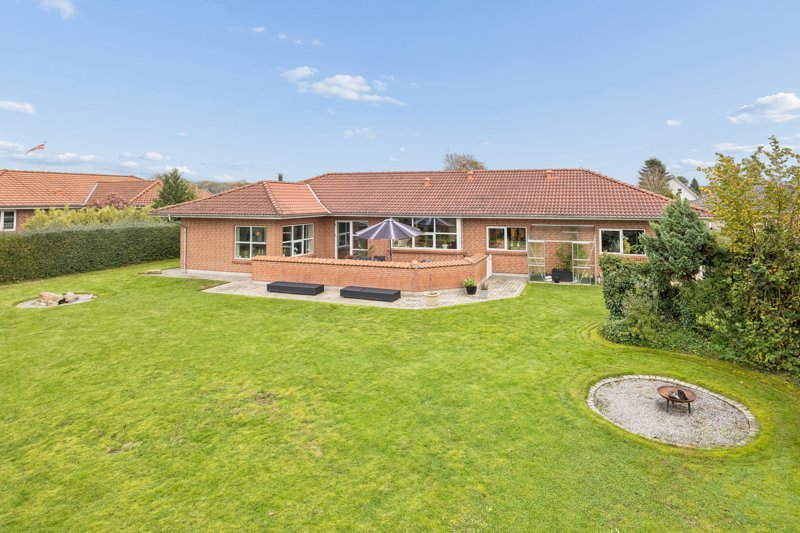 Property image number 2
