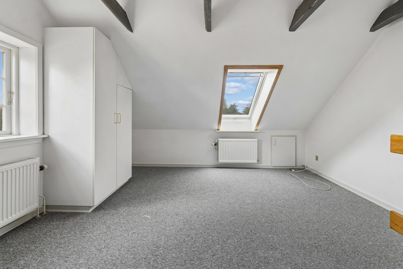 Property image number 8