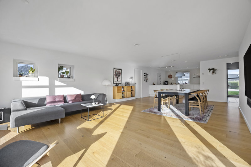Property image number 2