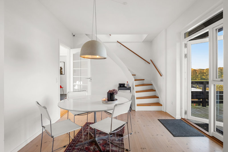 toggle-gallery-image
