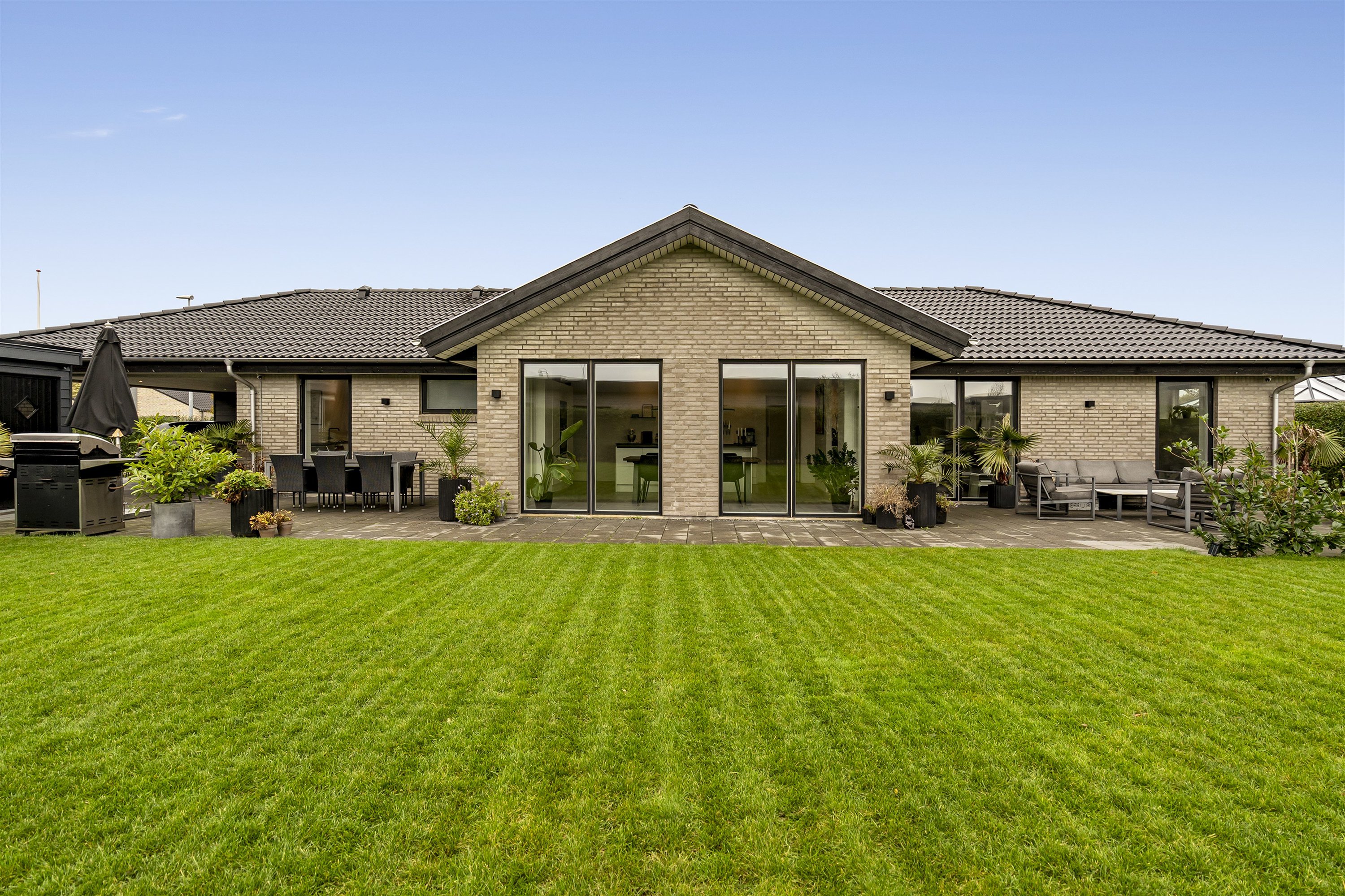 Haus, 161 m², Grundstück 852 m²
