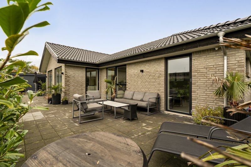 Property image number 2