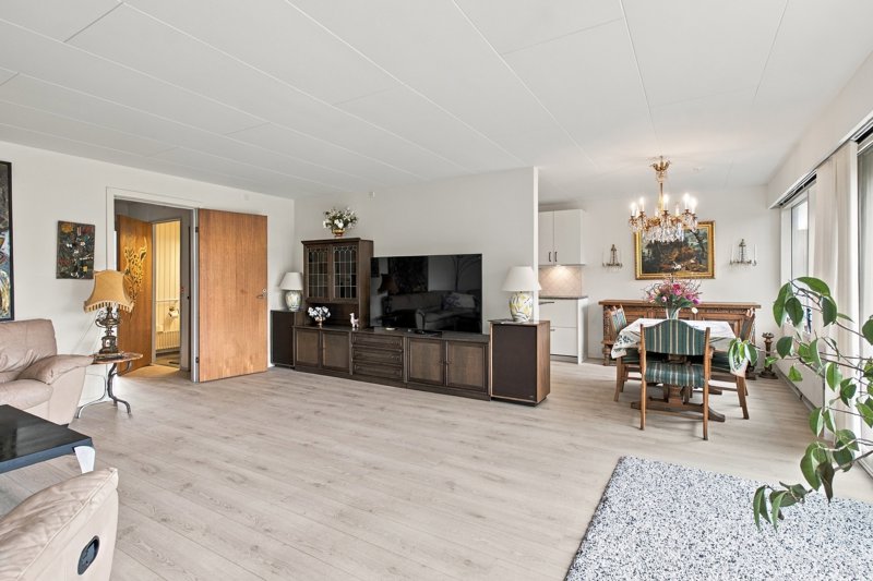 Property image number 6
