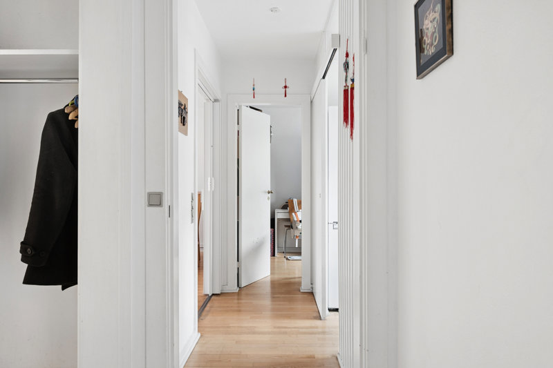 toggle-gallery-image