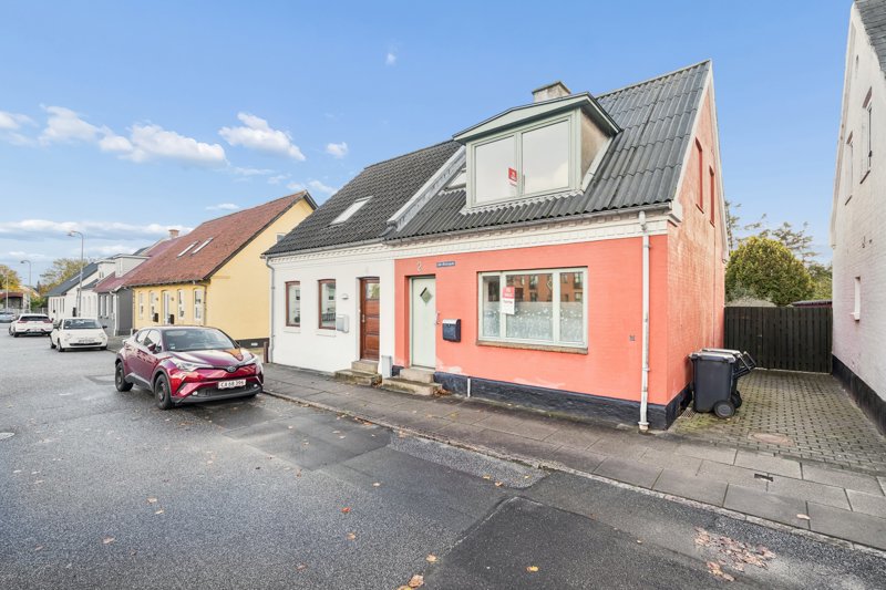 Property image number 1